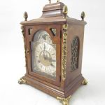 687 8649 TABLE CLOCK